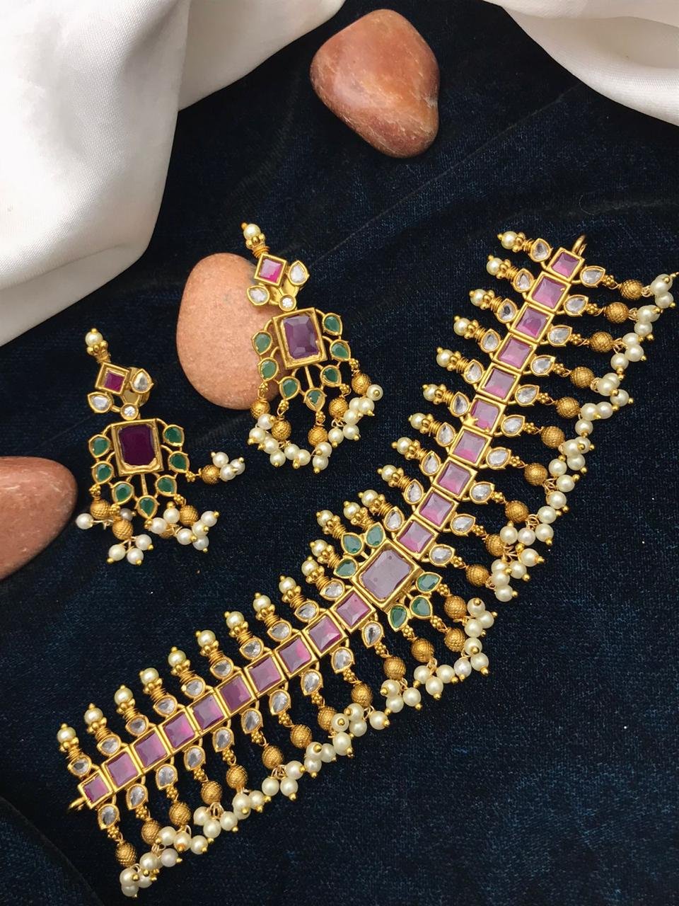 Fancy Stone Bangles D794576D